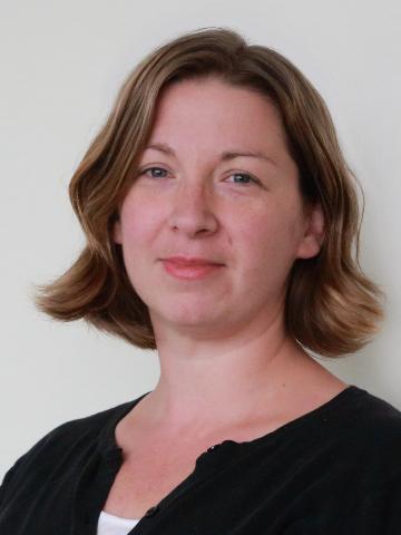 1V0A0576-Katie-web-360x480